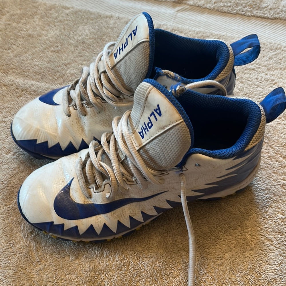 Boys cleats Nike Alpha Blue/white, Size 2.5!